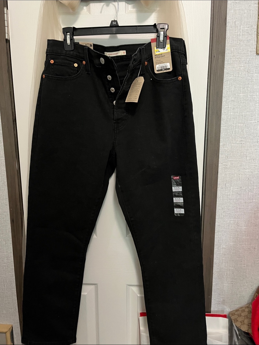 Levi's Slim Straight Black jeans button fly!